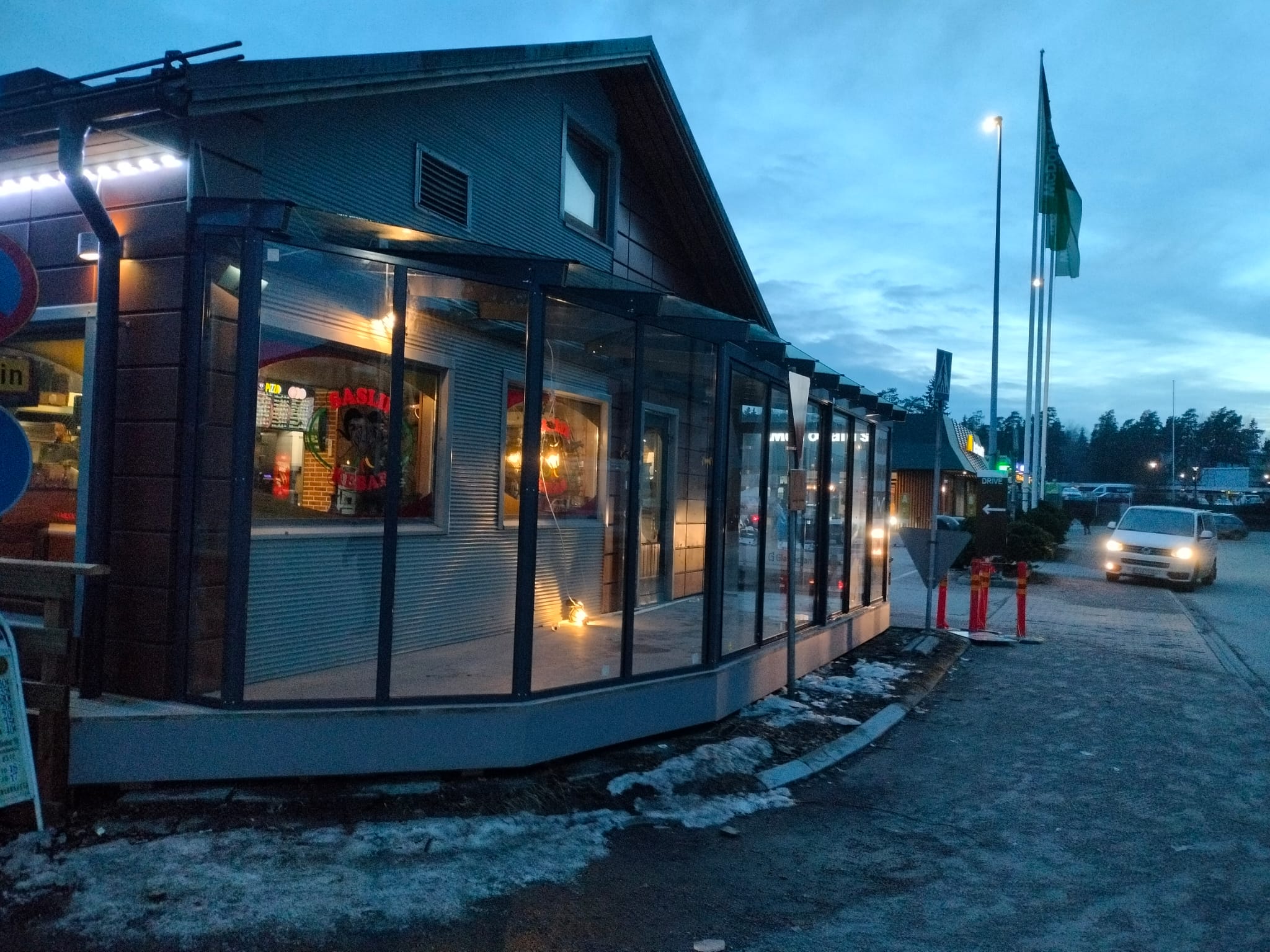 Pizzerian terassin muutostyö